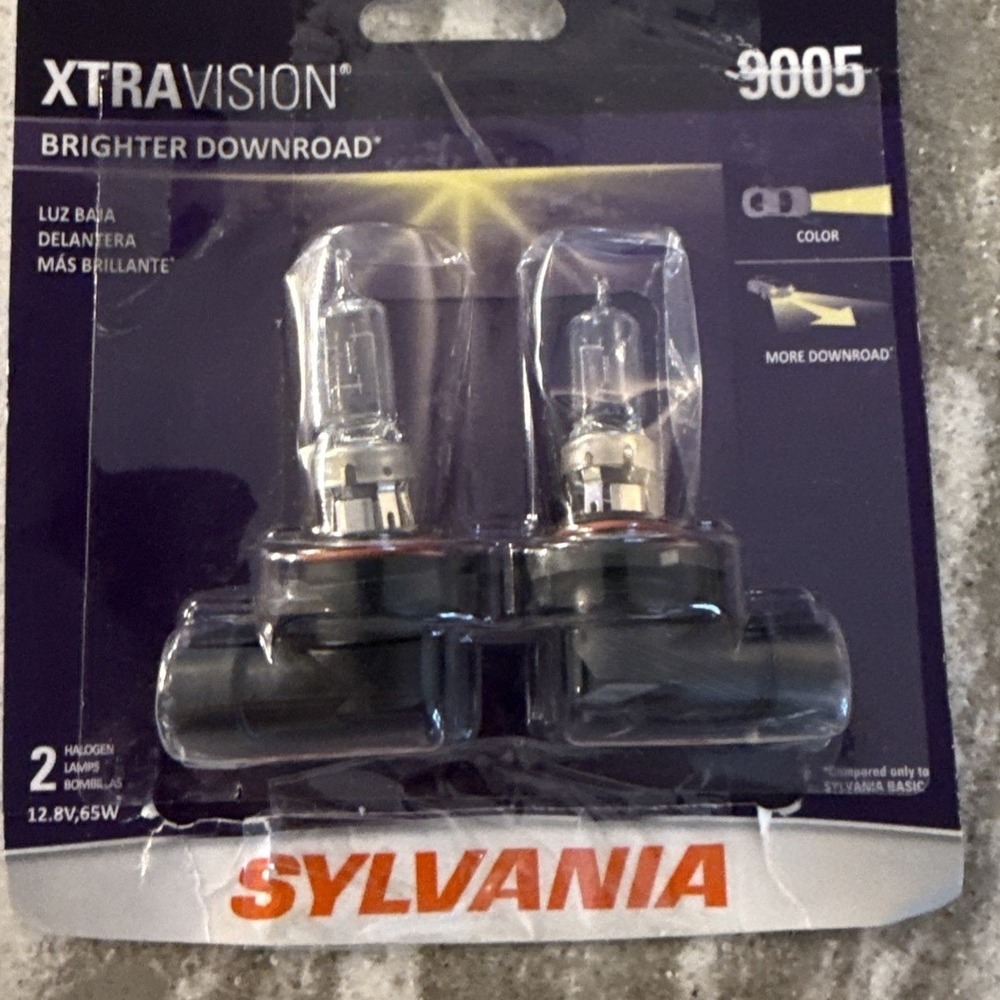 Sylvania 9005XVBP2 Driving Light Xtravision Headlight Bulbs 2-pack